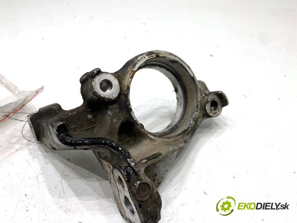 PEUGEOT 308 SW II Kombi 2014 88 kW 1.6 BlueHDi 120 1560 podpěra poloos 9678074180