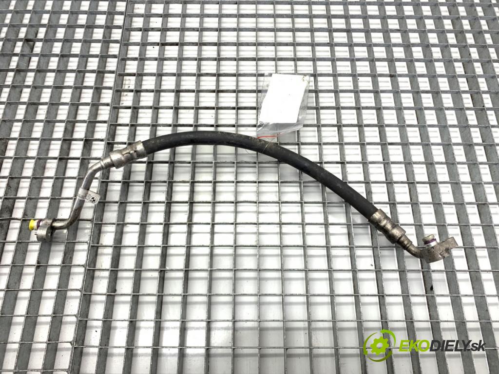 BMW F25 SUV 2013 135 kW xDrive 20 d 1995 rúrka klimatizácie 9228239 (Rúrka klimatizácie)