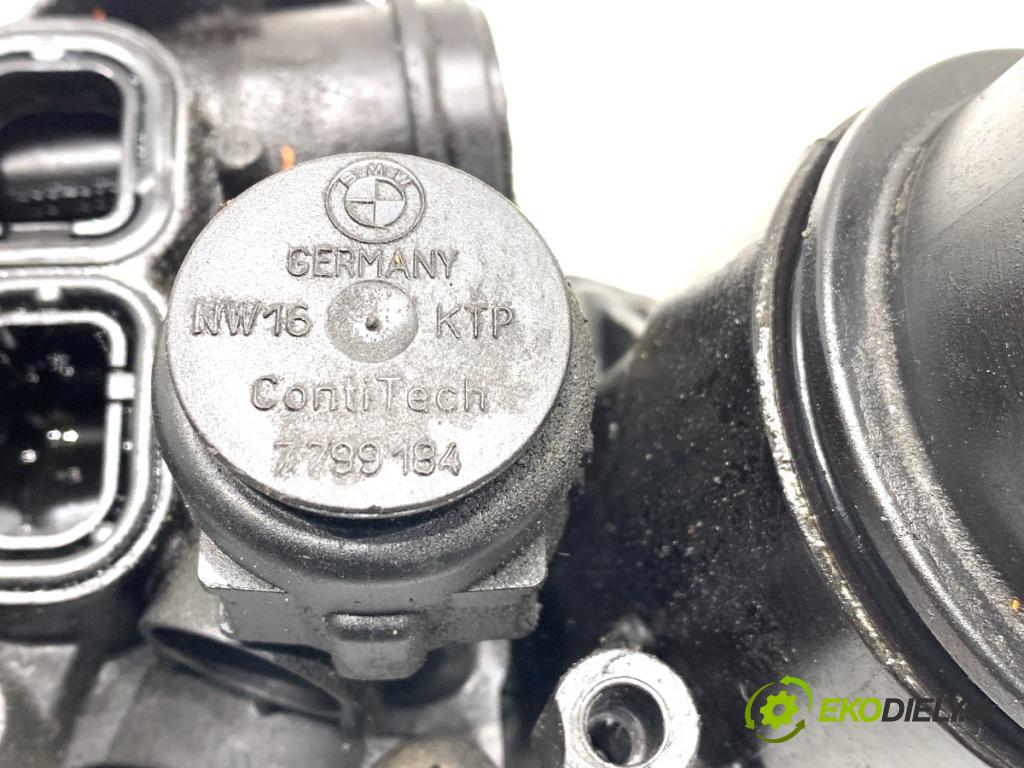 BMW F25 SUV 2013 135 kW xDrive 20 d 1995 Obal filtra oleja 7799184 (Obal olejového filtra)
