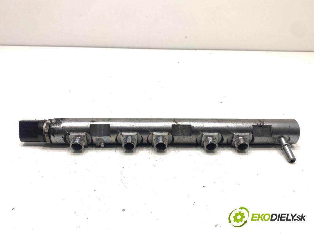 BMW F25 SUV 2013 135 kW xDrive 20 d 1995 lišta vstřikovací SENZOR 7809128