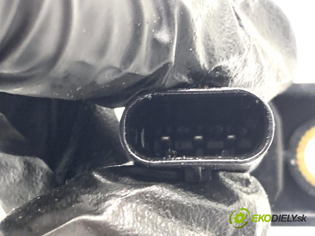 BMW F25 SUV 2013 135 kW xDrive 20 d 1995 snímač pozice vačkového hřídele 7803093 (Snímač polohy klikového hřídele)