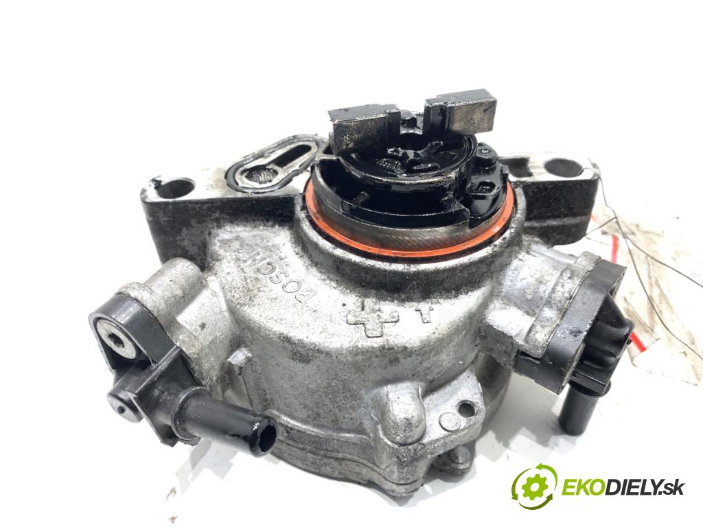 PEUGEOT 308 SW II Kombi 2014 88 kW 1.6 BlueHDi 120 1560 Pumpa vákuová 9804021880