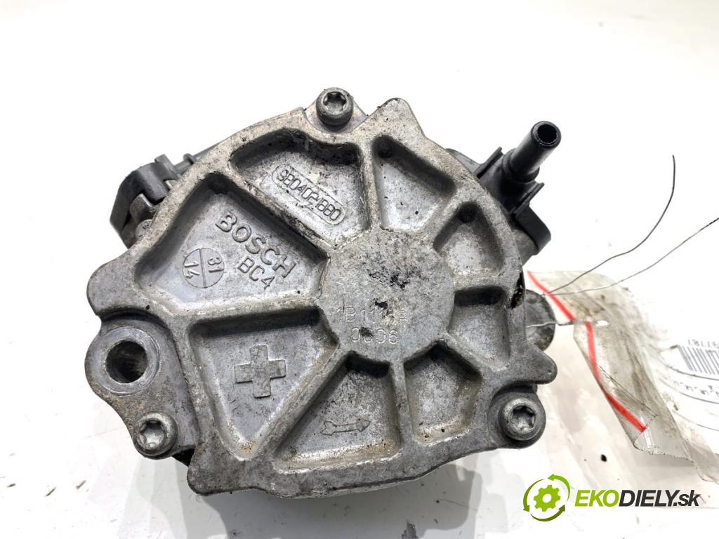 PEUGEOT 308 SW II Kombi 2014 88 kW 1.6 BlueHDi 120 1560 Pumpa vákuová 9804021880