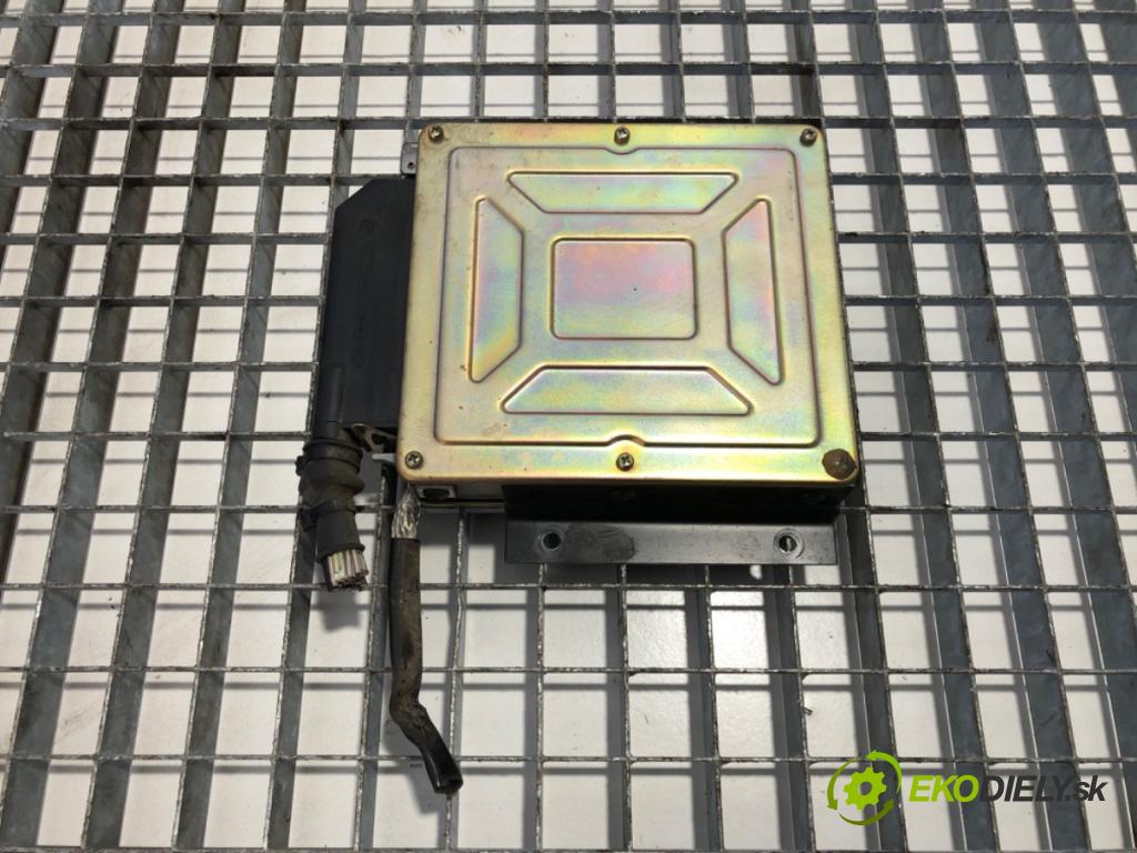 RENAULT TRUCKS PREMIUM Platforma / podwozie 1997 219 kW Route 300.16 219 kW [298 KM] olej napędowy 1996 - 2022 9839 modul řídící jednotka 5010271166 (Řídící jednotka ostatní)