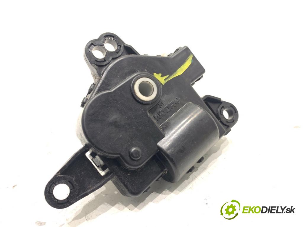 HYUNDAI ix35 SUV 2013 135 kW 2.0 CRDi 4WD 1995 Motor kúrenia 