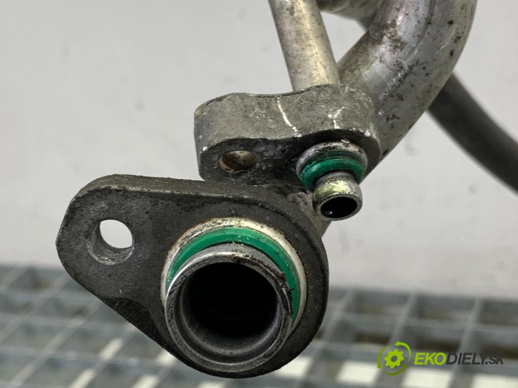 HYUNDAI ix35 SUV 2013 135 kW 2.0 CRDi 4WD 1995 rúrka klimatizace 97775-2Y050 (Trubka klimatizace)