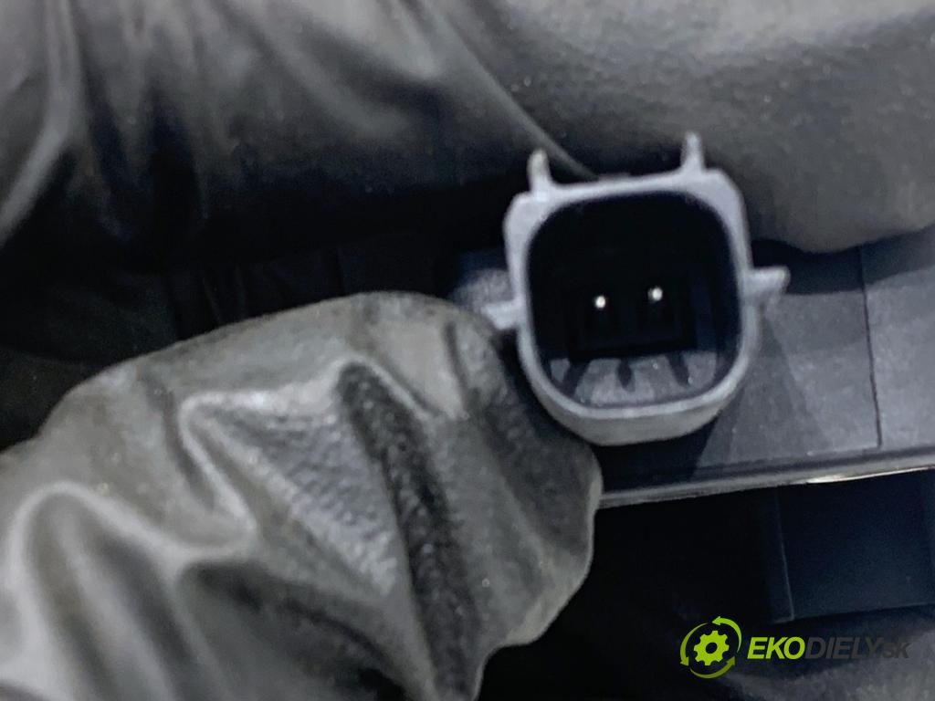 HYUNDAI ix35 SUV 2013 135 kW 2.0 CRDi 4WD 1995 Snímač nárazu 95920-2S100 (Snímač nárazu)