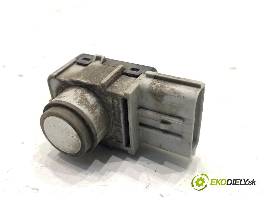 HYUNDAI ix35 SUV 2013 135 kW 2.0 CRDi 4WD 1995 Snímač PDC 