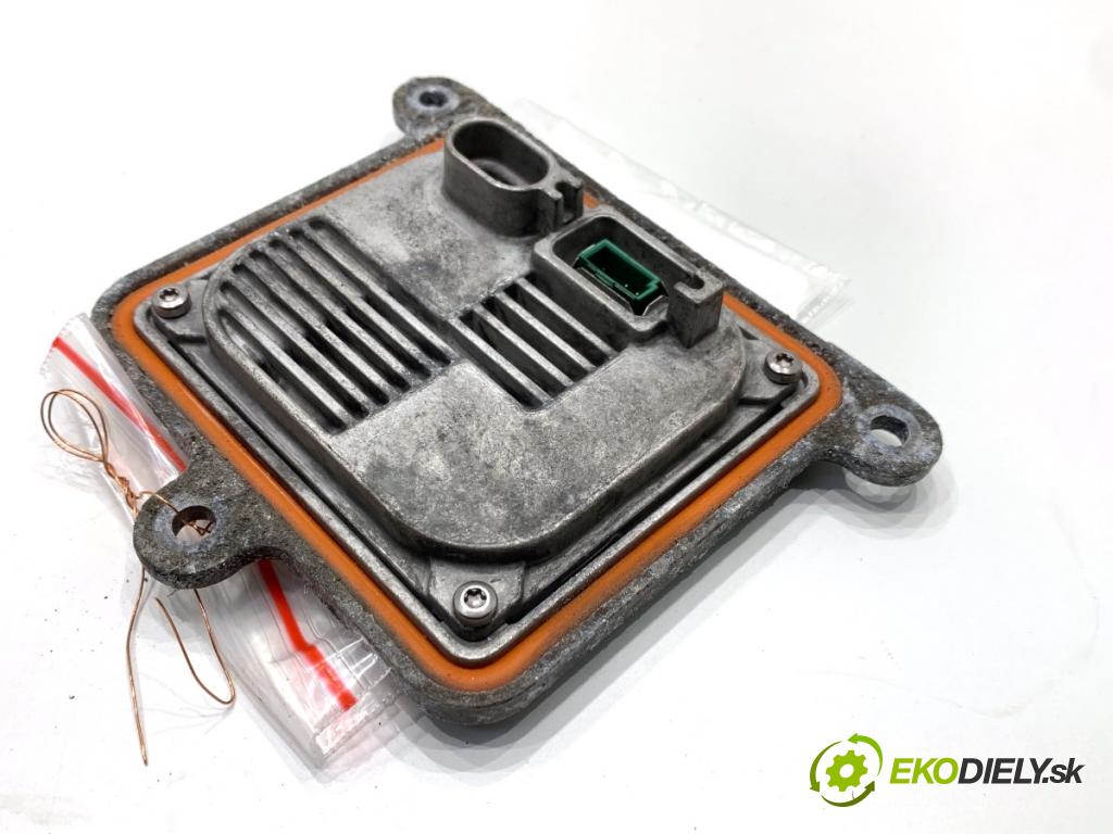 HYUNDAI ix35 SUV 2013 135 kW 2.0 CRDi 4WD 1995 Menič XENON 10R-034663 (Riadiaca jednotka xenónu)