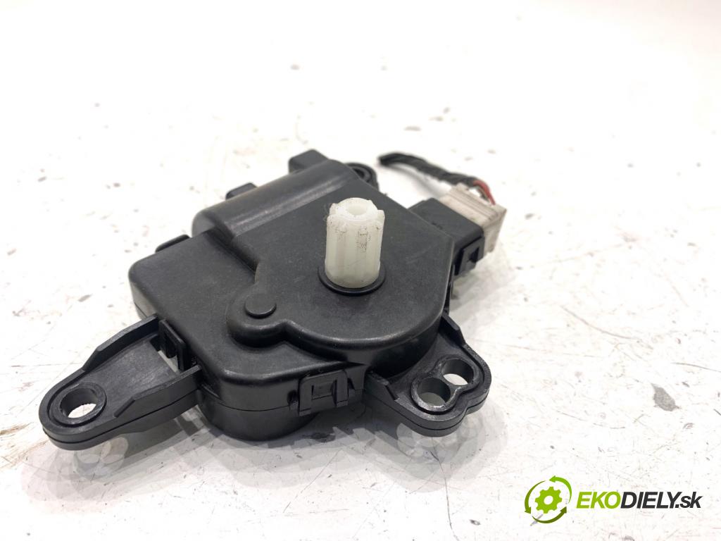 HYUNDAI ix35 SUV 2013 135 kW 2.0 CRDi 4WD 1995 Motor kúrenia D266-NE9AA02