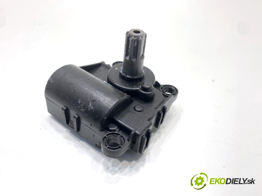 HYUNDAI ix35 SUV 2013 135 kW 2.0 CRDi 4WD 1995 Motor kúrenia