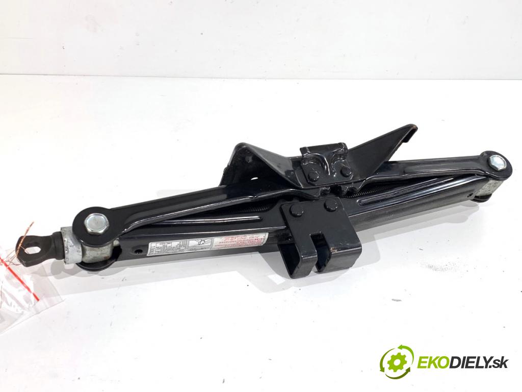 HYUNDAI ix35 SUV 2013 135 kW 2.0 CRDi 4WD 1995 ZVEDÁK: - Mechanizmus