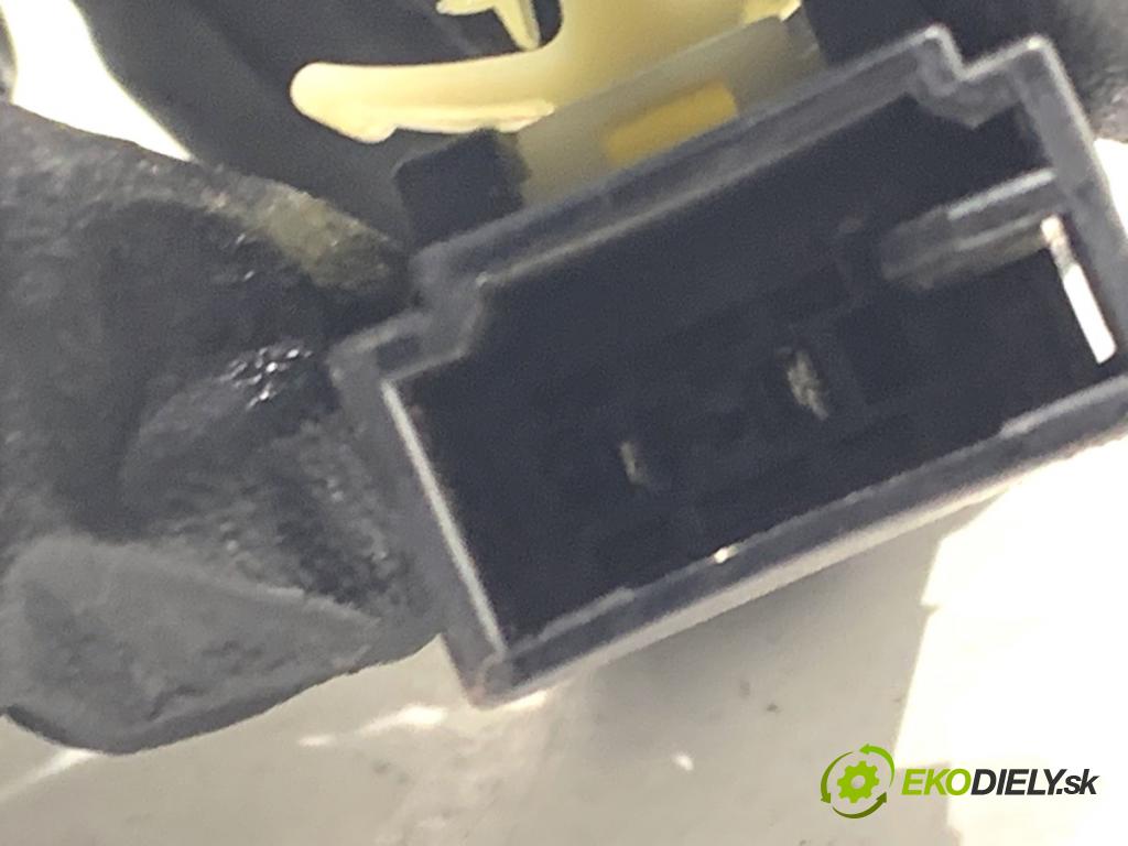 HYUNDAI ix35 SUV 2013 135 kW 2.0 CRDi 4WD 1995 zesilovač Antenní: 95420-2Y200 (Zesilovač)