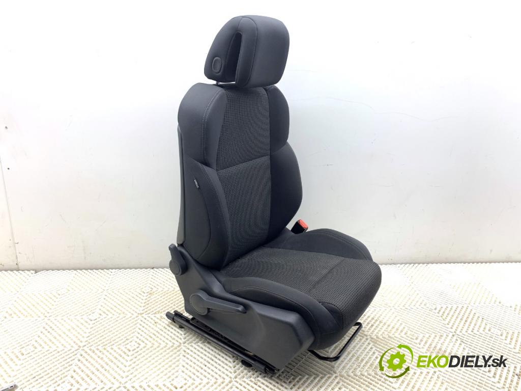 PEUGEOT 508 I sedan 2012 103 kW 2.0 HDi 1997 Sedadlo pravy predný