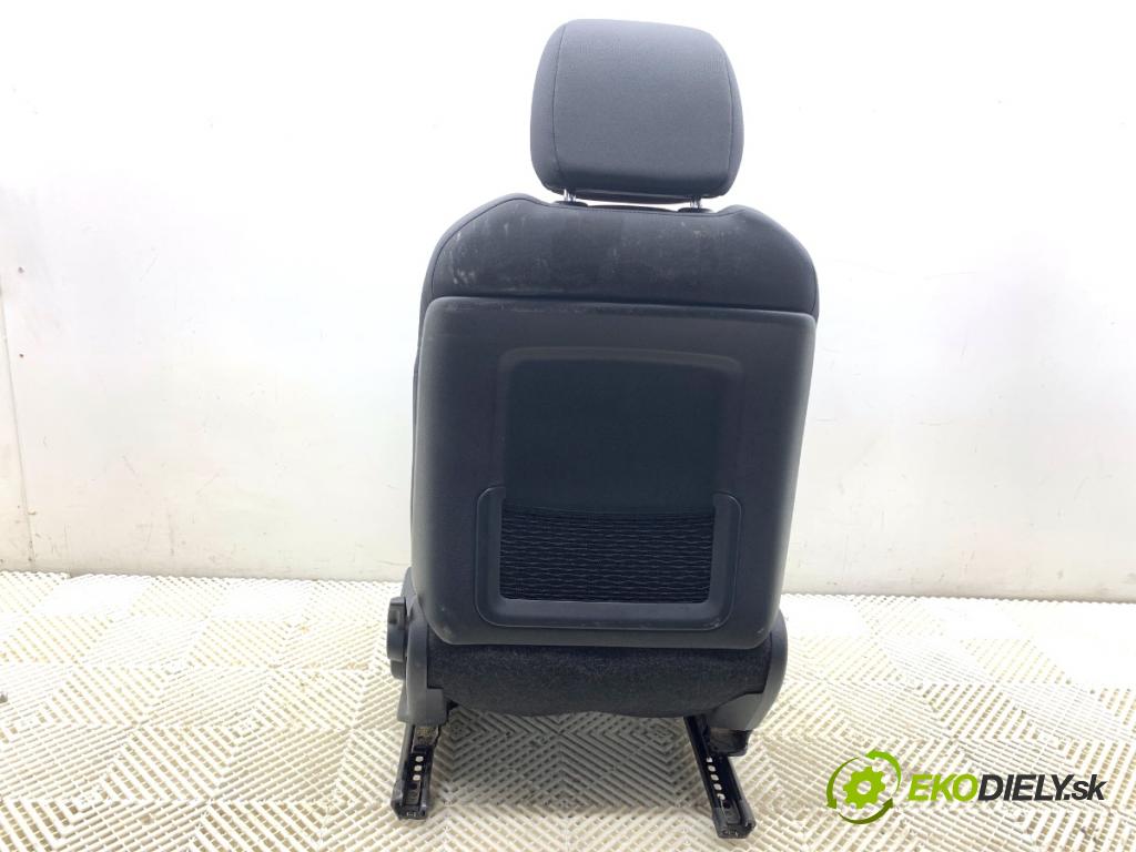 PEUGEOT 508 I sedan 2012 103 kW 2.0 HDi 1997 sedadlo levý přední část