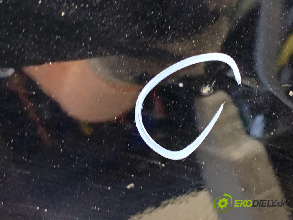 PEUGEOT 508 I sedan 2012 103 kW 2.0 HDi 1997 Blatník ľavy predný