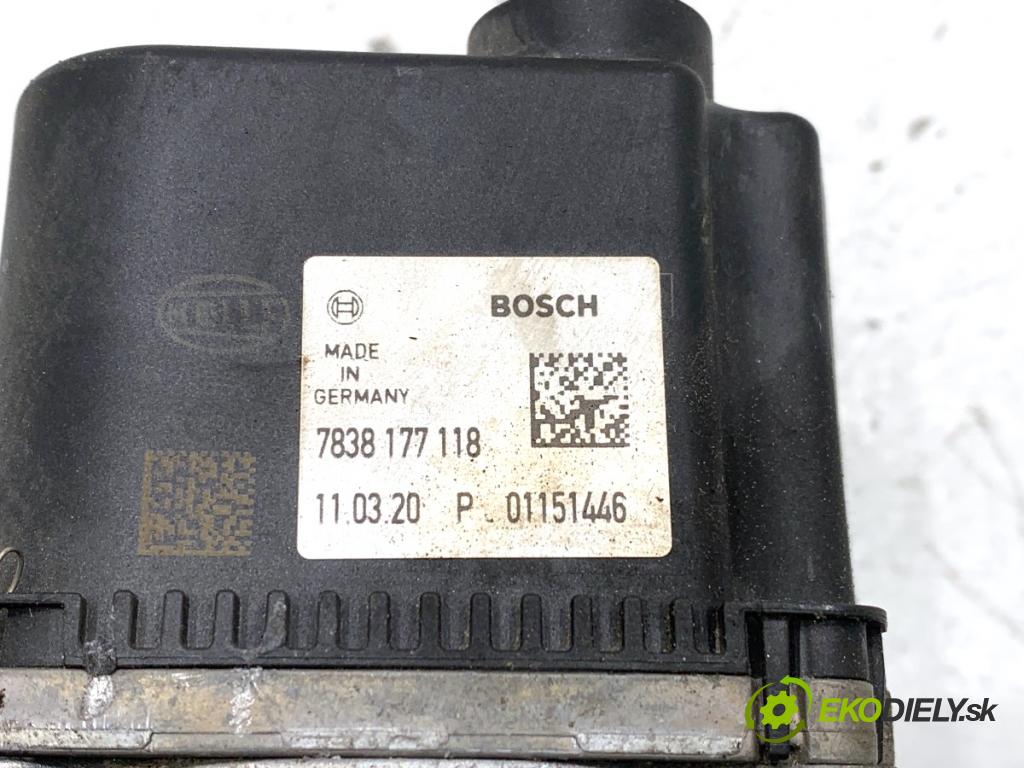 JAGUAR E-PACE SUV 2020 132 kW 2.0 D180 AWD 1999 Motor servočerpadlo 7802277807