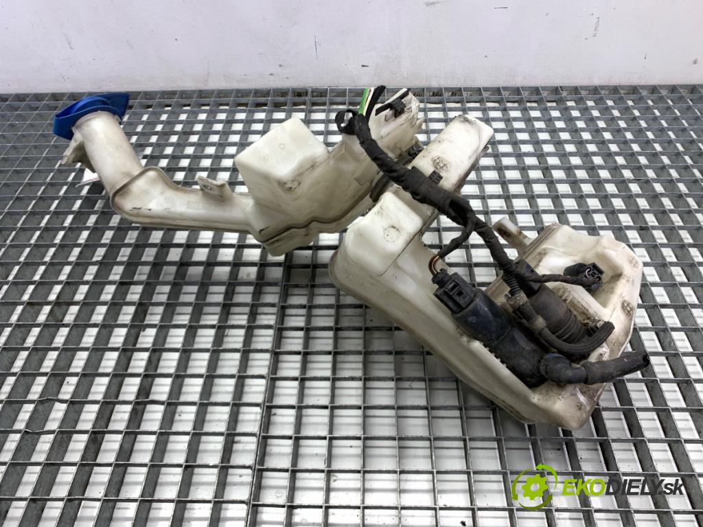 VW PASSAT B7 sedan 2013 103 kW 2.0 TDI 1968 Nádržka ostrekovačov 3AA955453J