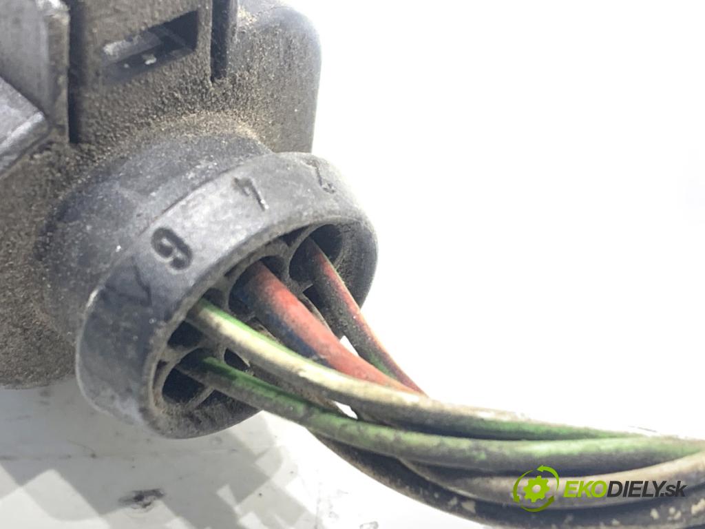 VW PASSAT B7 sedan 2013 103 kW 2.0 TDI 1968 sonda lambda přední část 03L906262B (Lambda sonda)