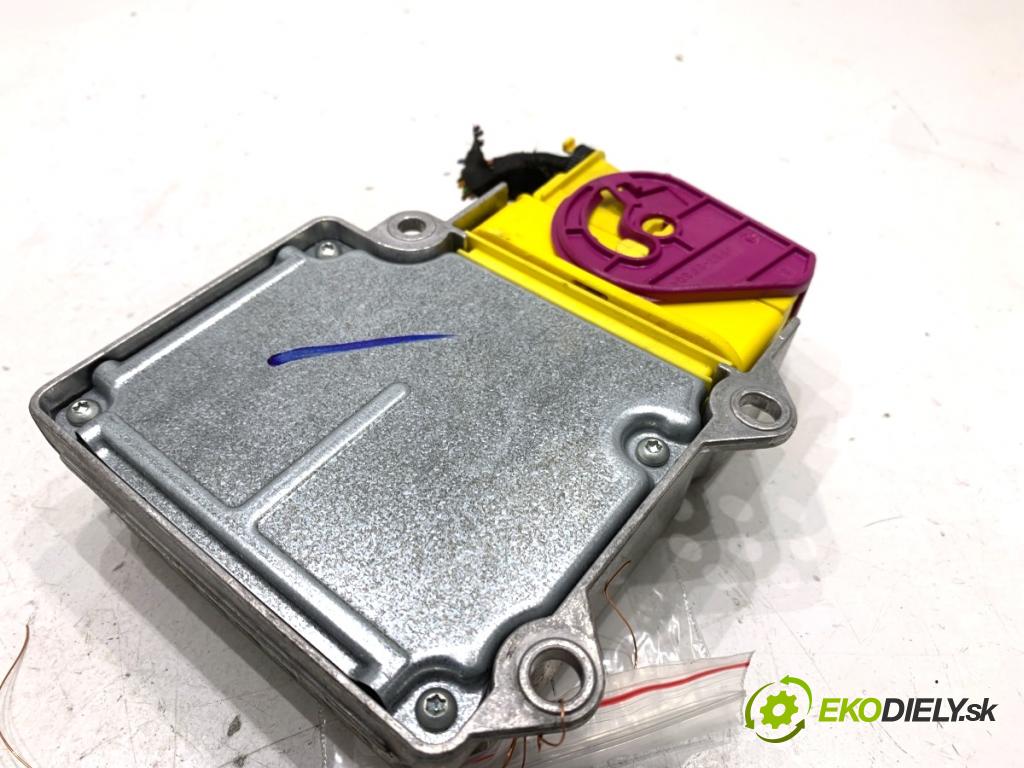 VW PASSAT B7 sedan 2013 103 kW 2.0 TDI 1968 senzor airbag 5N0959655AA (Snímač)