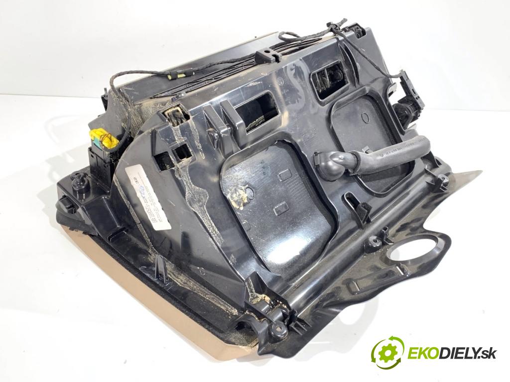 VW PASSAT B7 sedan 2013 103 kW 2.0 TDI 1968 Priehradka, kastlík spolujazdca 3C1857114E (Priehradka (kastlík))