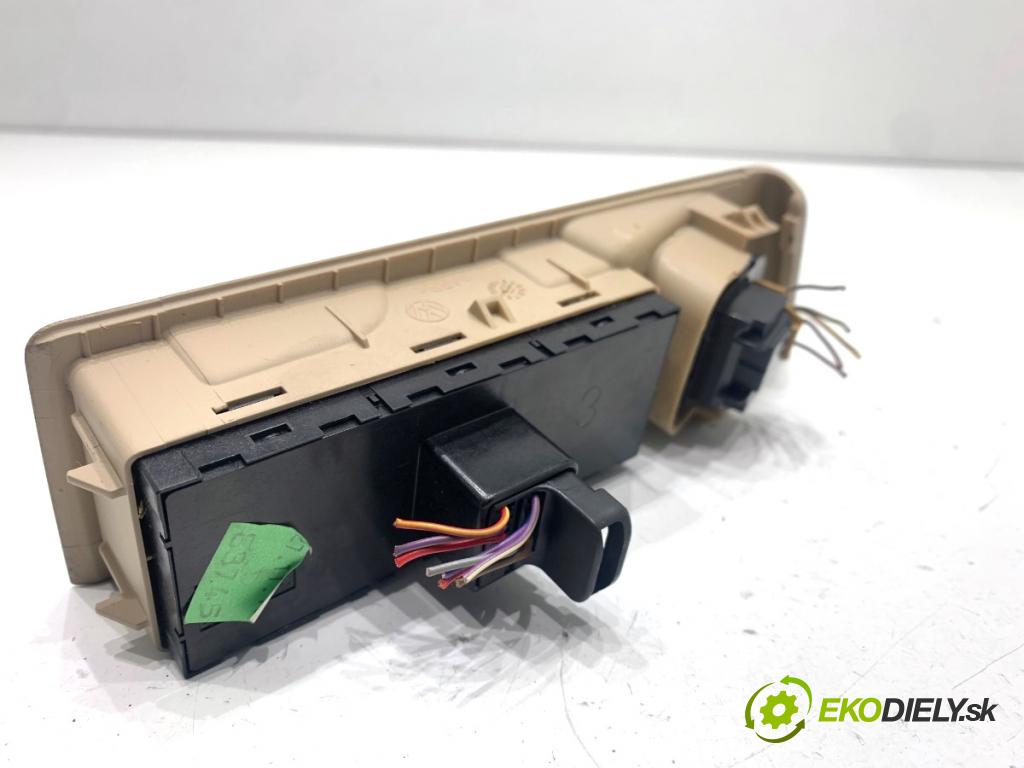 VW PASSAT B7 sedan 2013 103 kW 2.0 TDI 1968 přepínač oken 3AB857857A (Páčky pod volantem)