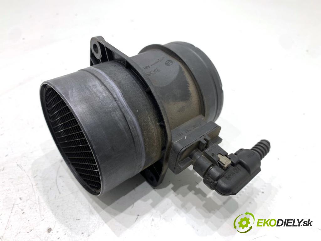 VW PASSAT B7 sedan 2013 103 kW 2.0 TDI 1968 váha vzduchu 03L906461A (Snímač hmotnosti vzduchu)