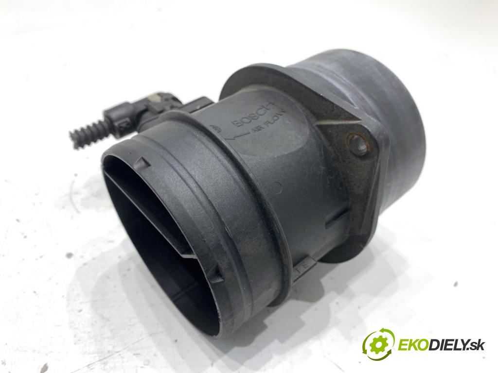 VW PASSAT B7 sedan 2013 103 kW 2.0 TDI 1968 váha vzduchu 03L906461A (Snímač hmotnosti vzduchu)