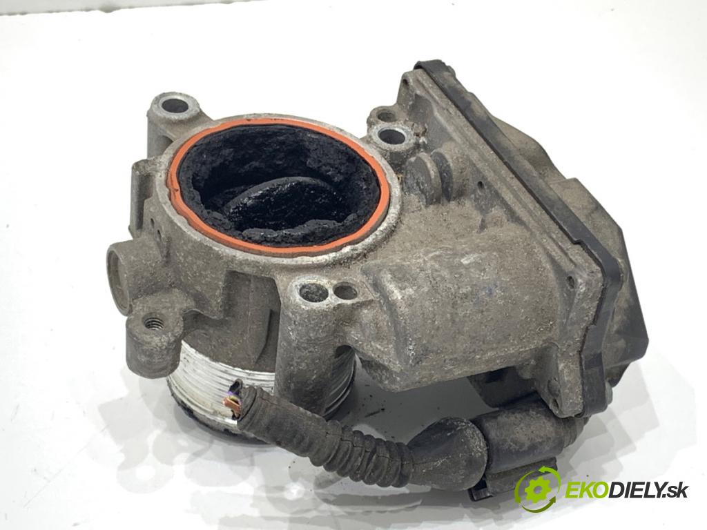 VW PASSAT B7 sedan 2013 103 kW 2.0 TDI 1968 Škrtiaca klapka 03L128063T (Škrtiaca klapka)