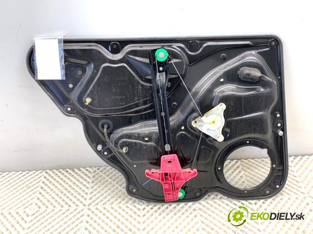 VW PASSAT B7 sedan 2013 103 kW 2.0 TDI 1968 mechanismus okna pravý zadní část
