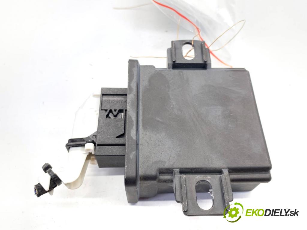 VW PASSAT B7 sedan 2013 103 kW 2.0 TDI 1968 Modul svetiel 5M0907357F (Riadiaca jednotka ostatné)