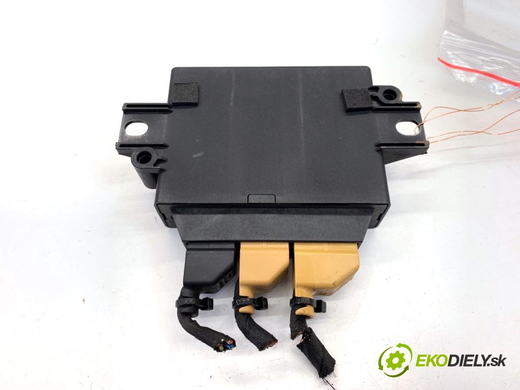 VW PASSAT B7 sedan 2013 103 kW 2.0 TDI 1968 Modul PDC 3AE919475C (Riadiaca jednotka ostatné)