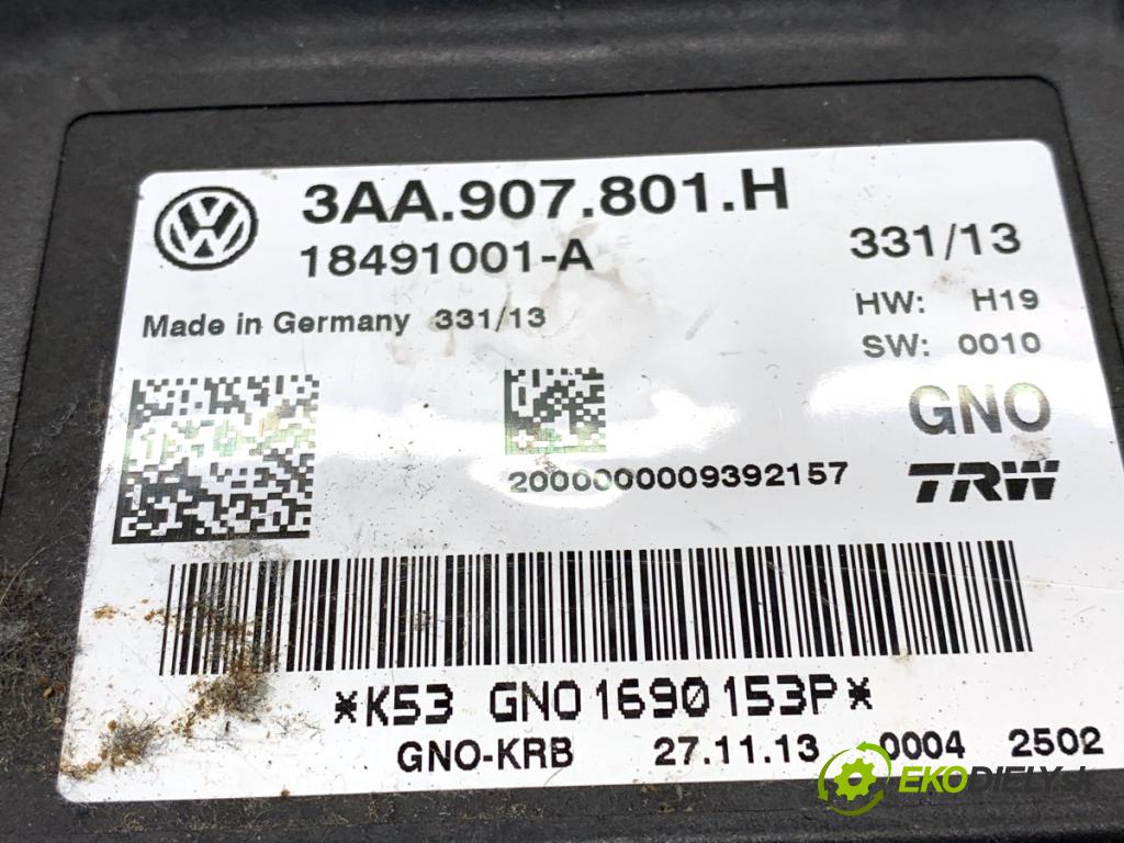 VW PASSAT B7 sedan 2013 103 kW 2.0 TDI 1968 modul brzdy ruční brzdy 3AA907801H