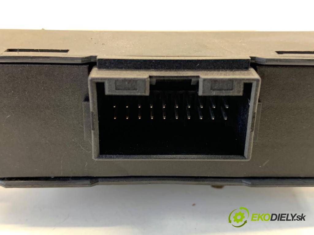 VW PASSAT B7 sedan 2013 103 kW 2.0 TDI 1968 modul GATEWAY 7N0907530AN