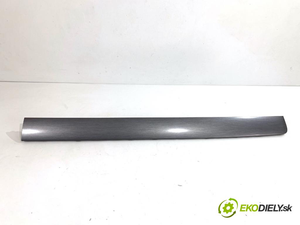 VW PASSAT B7 sedan 2013 103 kW 2.0 TDI 1968 lišty kryt 3AB858366D 3AB857212D (Lišta)