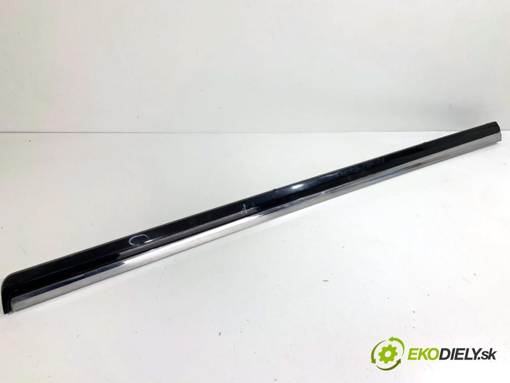 VW PASSAT B7 sedan 2013 103 kW 2.0 TDI 1968 lišta dveře pravý přední část 3AA854940A