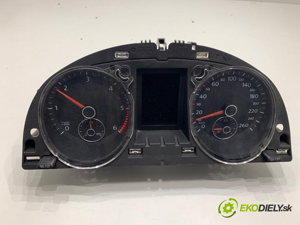 VW PASSAT B7 sedan 2013 103 kW 2.0 TDI 1968 Prístrojovka 3AA920870P (Prístrojová doska)