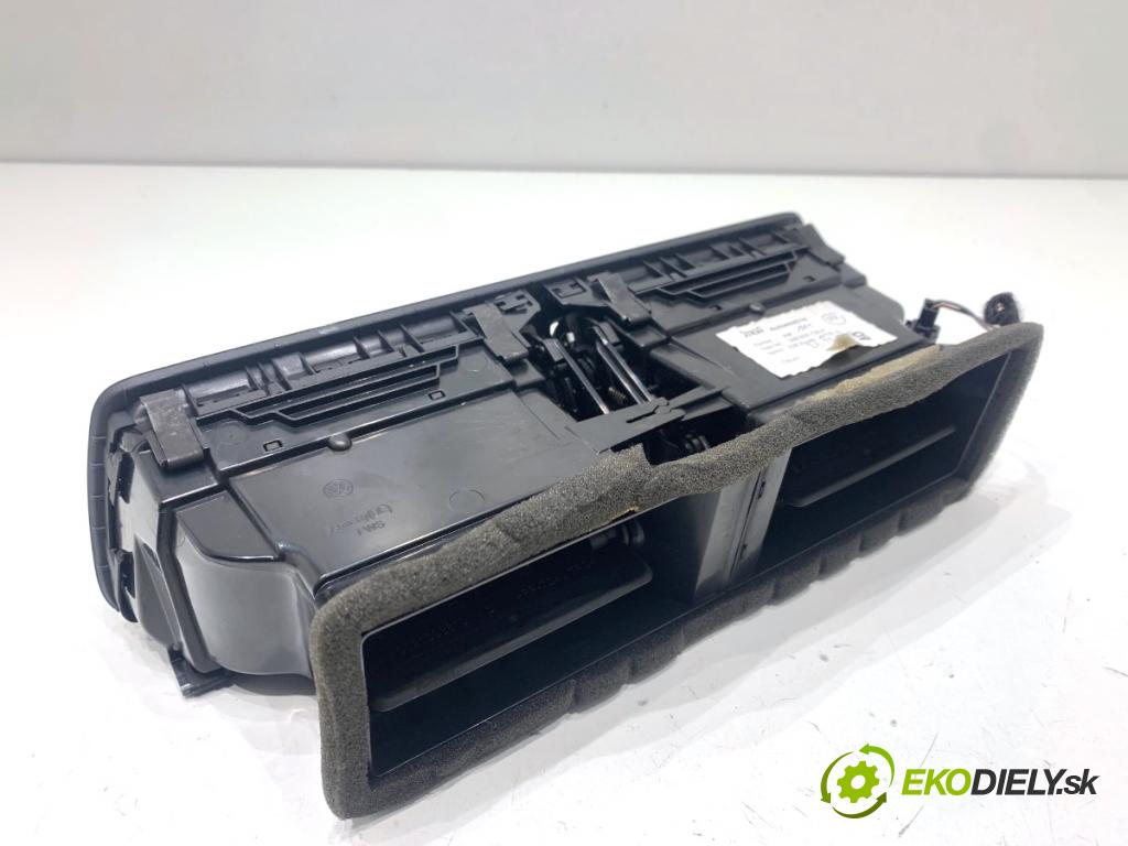 VW PASSAT B7 sedan 2013 103 kW 2.0 TDI 1968 mří topení přední část 3AB819728A