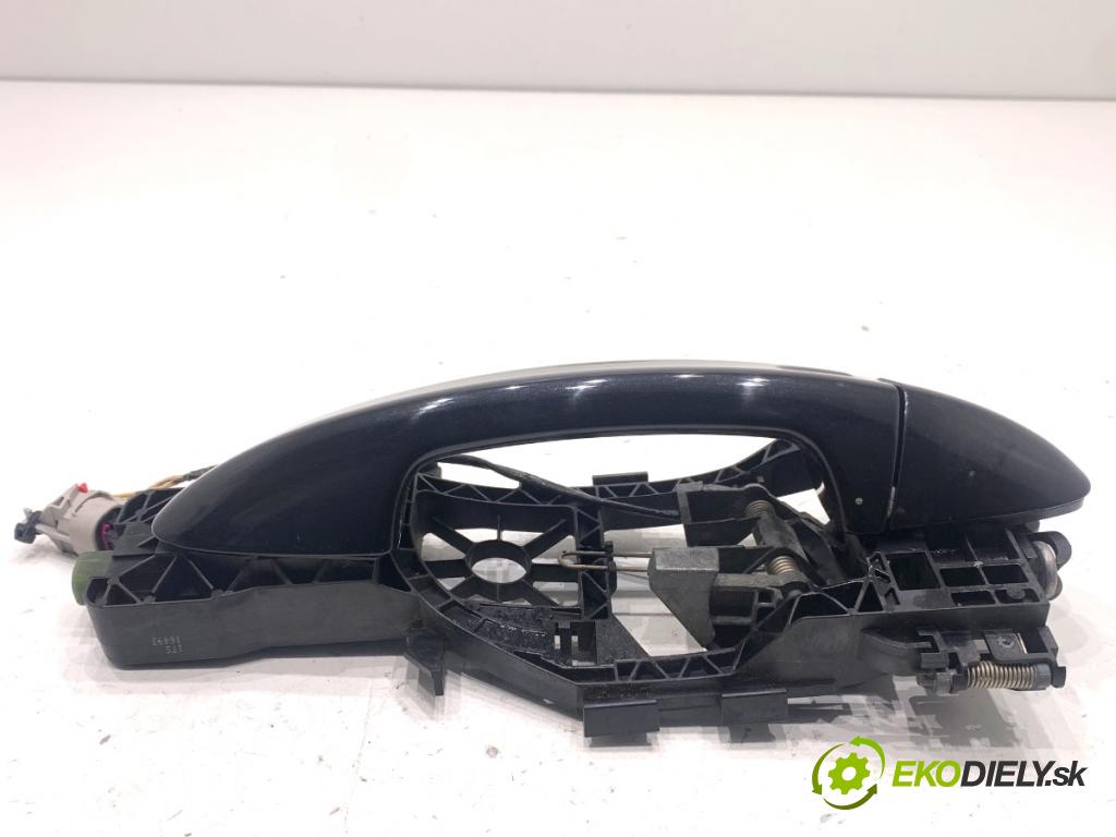 VW PASSAT B7 sedan 2013 103 kW 2.0 TDI 1968 klika vnejší pravý zadní část