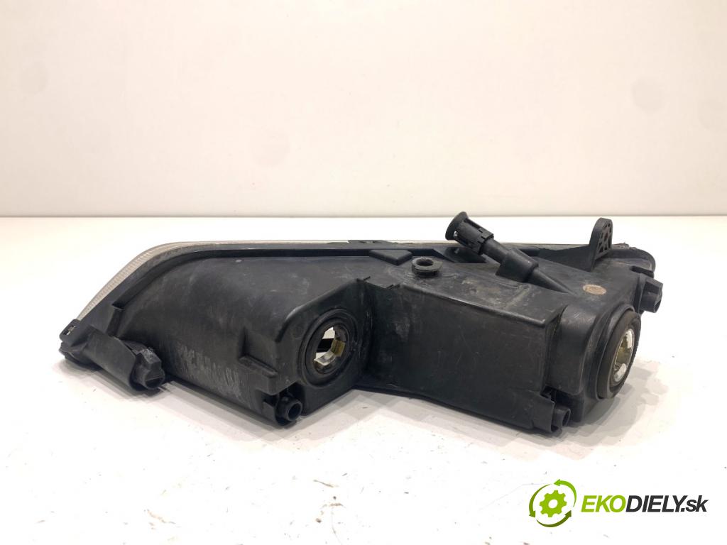 VW PASSAT B7 sedan 2013 103 kW 2.0 TDI 1968 hmlové svetlo, hmlovka levý přední část