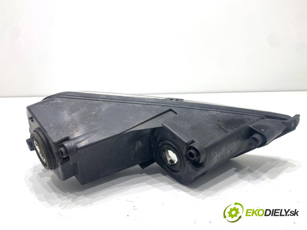 VW PASSAT B7 sedan 2013 103 kW 2.0 TDI 1968 hmlové svetlo, hmlovka levý přední část