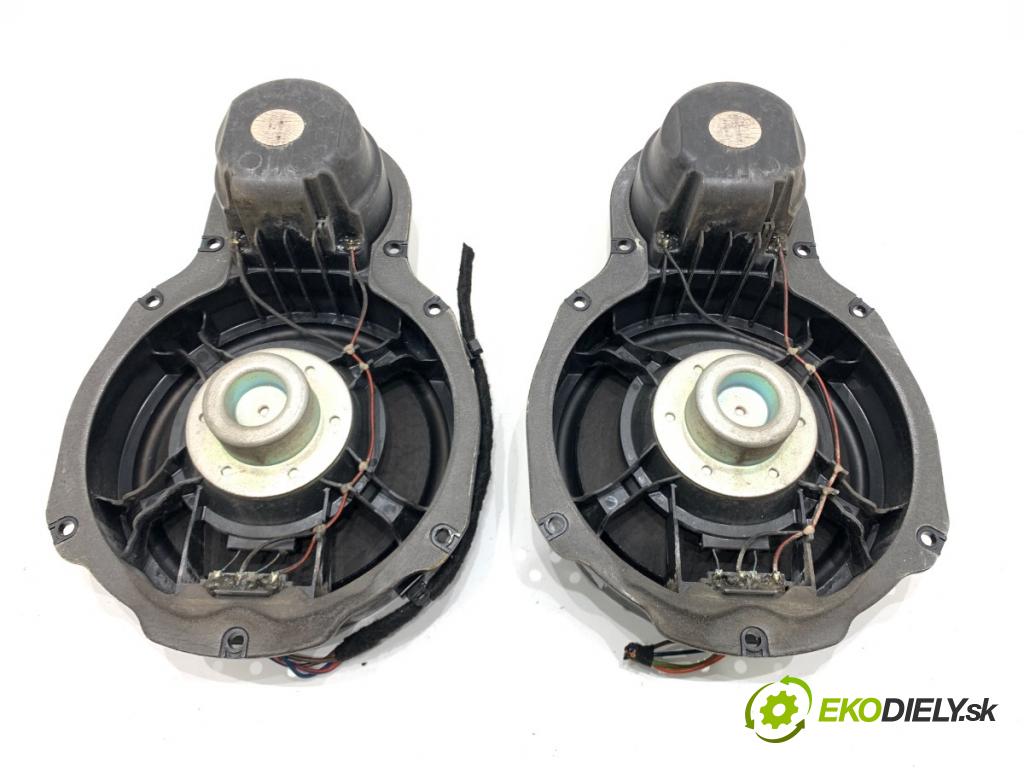 VW PASSAT B7 sedan 2013 103 kW 2.0 TDI 1968 reproduktory 3C8035454A