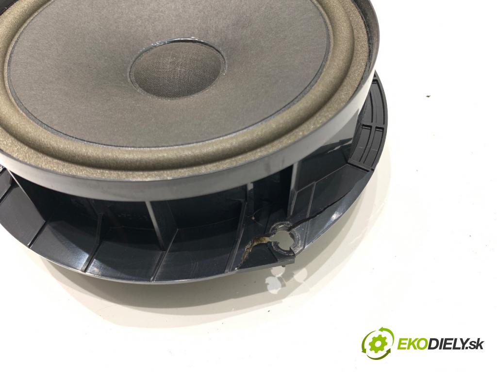 VW PASSAT B7 sedan 2013 103 kW 2.0 TDI 1968 reproduktory 3C8035454A