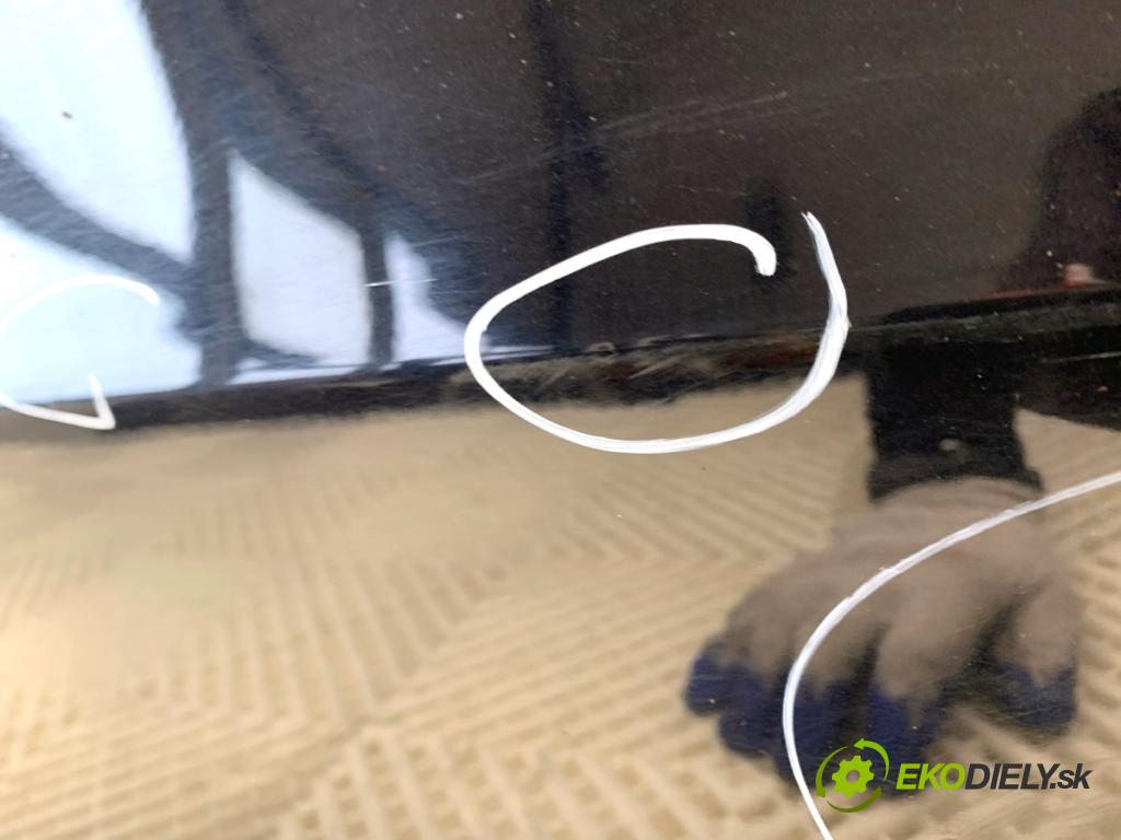 VW PASSAT B7 sedan 2013 103 kW 2.0 TDI 1968 Dvere pravy zad