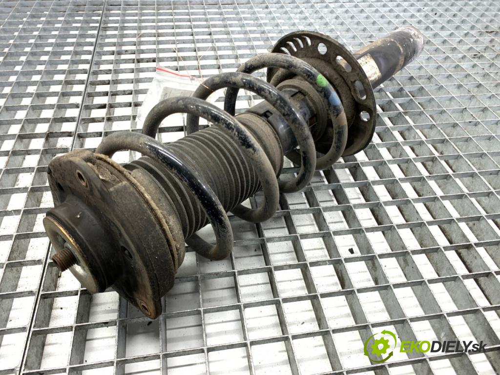 VW PASSAT B7 sedan 2013 103 kW 2.0 TDI 1968 Tlmič pravy predný ZE