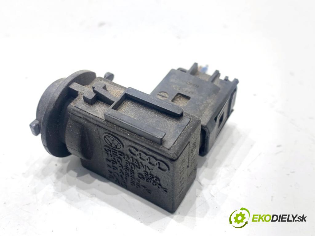 VW PASSAT B7 sedan 2013 103 kW 2.0 TDI 1968 snímač KVALITNÍ: vzduchu A6519050100