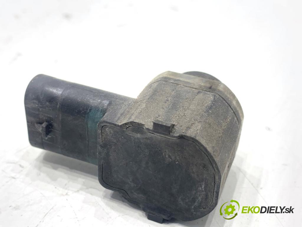 VW PASSAT B7 sedan 2013 103 kW 2.0 TDI 1968 snímač PDC 1S0919275