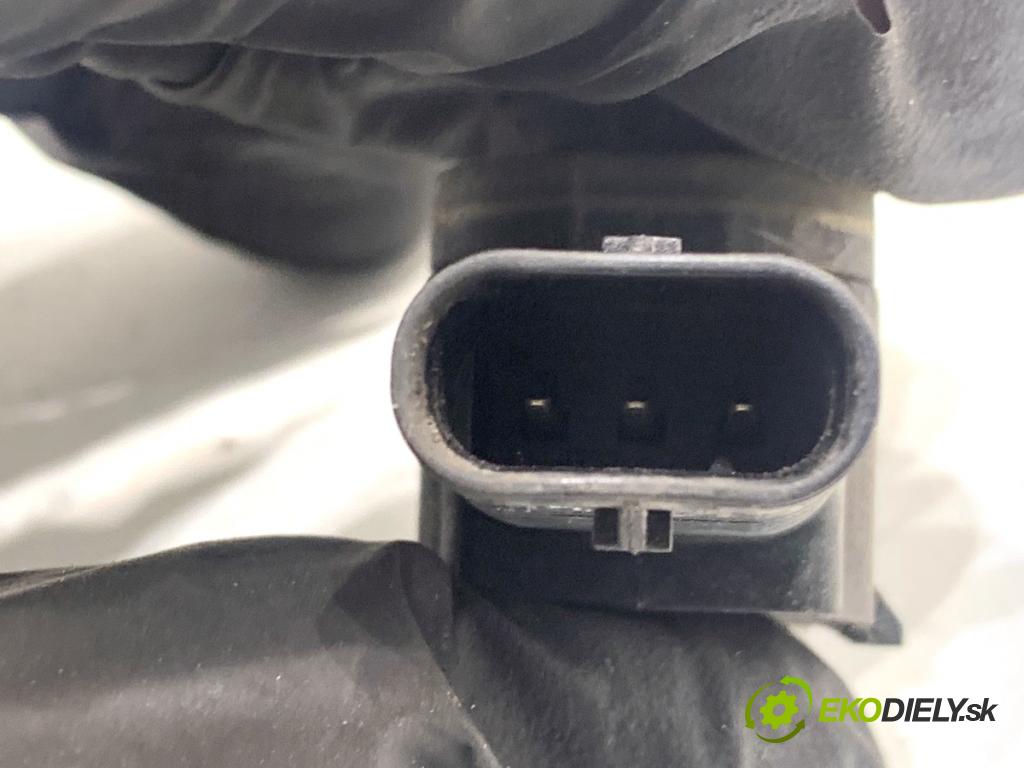 VW PASSAT B7 sedan 2013 103 kW 2.0 TDI 1968 snímač PDC 1S0919275