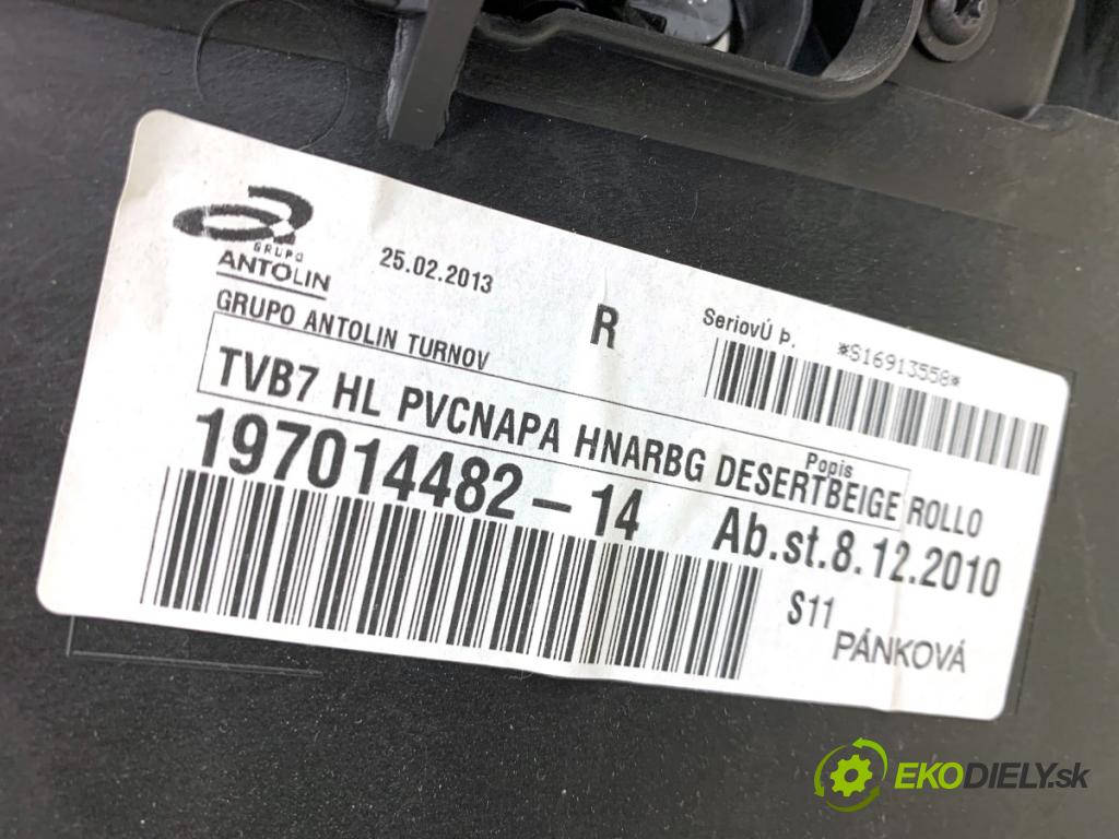 VW PASSAT B7 sedan 2013 103 kW 2.0 TDI 1968 čalúnenie Dvere ľavy zad Roleta