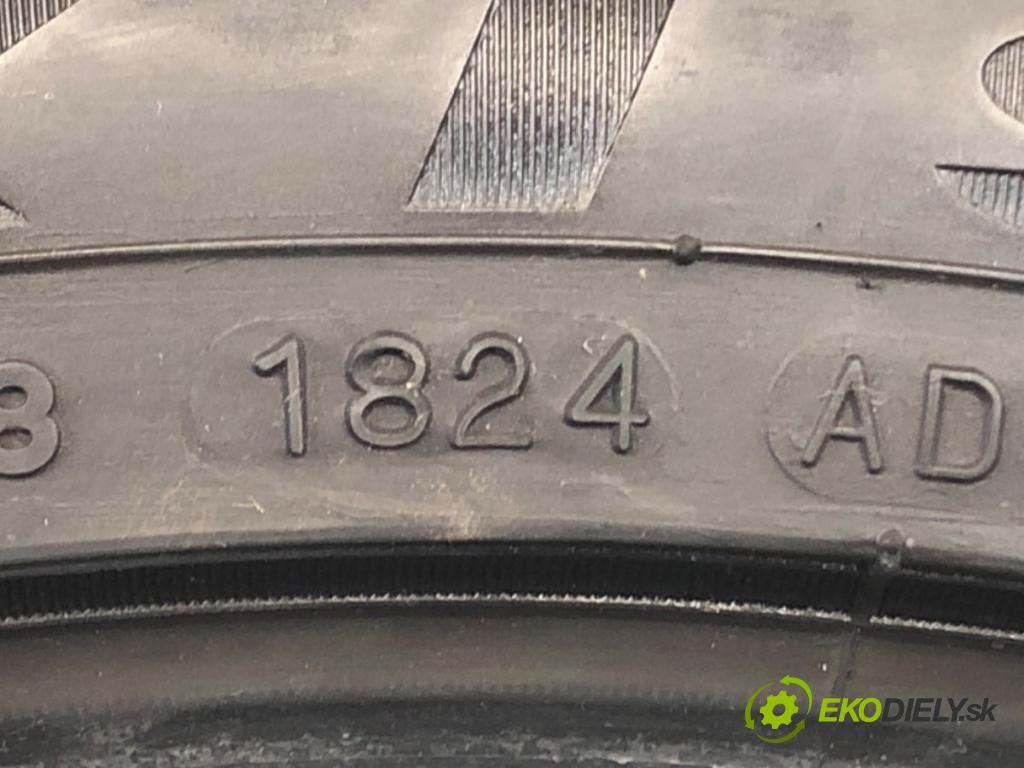 --- ---      PNEUMATIKA: zima 2X 225/45 18" MAXXIS